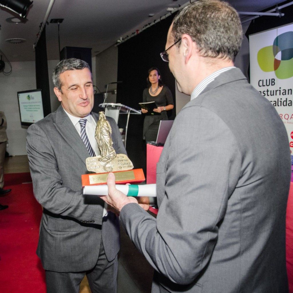 premio_Carlos_Canales_2012_SERESCO
