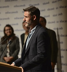 ponente-carlos-hevia